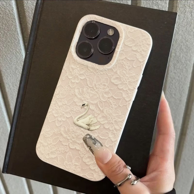Lace Swan Pattern Lychee Textu - огляд і ціна Phone Cases Iphone 17